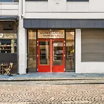 Prime Location - 2 Bedroom Apartment! Apartmán *