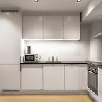 Prime Location - 2 Bedroom Apartment! Bergen