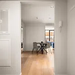 Apartmán Prime Location - 2 Bedroom Apartment!