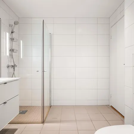 Prime Location - 2 Bedroom Apartment! * Bergen