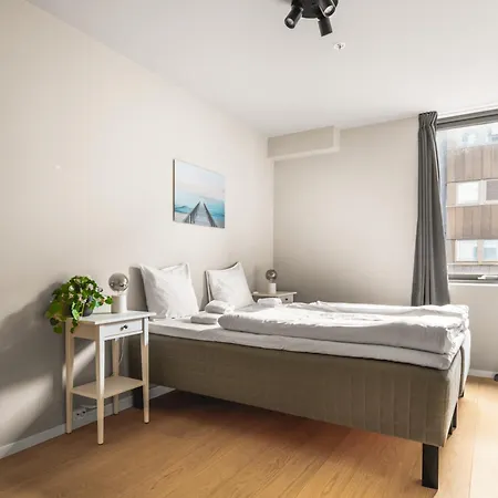 Prime Location - 2 Bedroom Apartment! Leilighet *